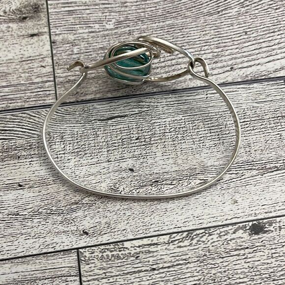 Artisan Crafted Silver Twisted Bracelet 8” - Picture 2 of 4